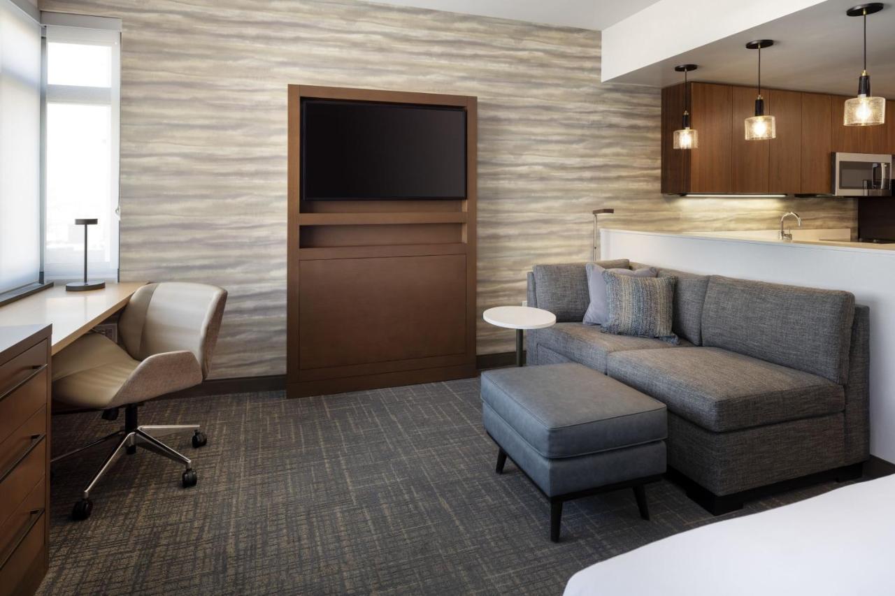 By Marriott Downtown Oakland