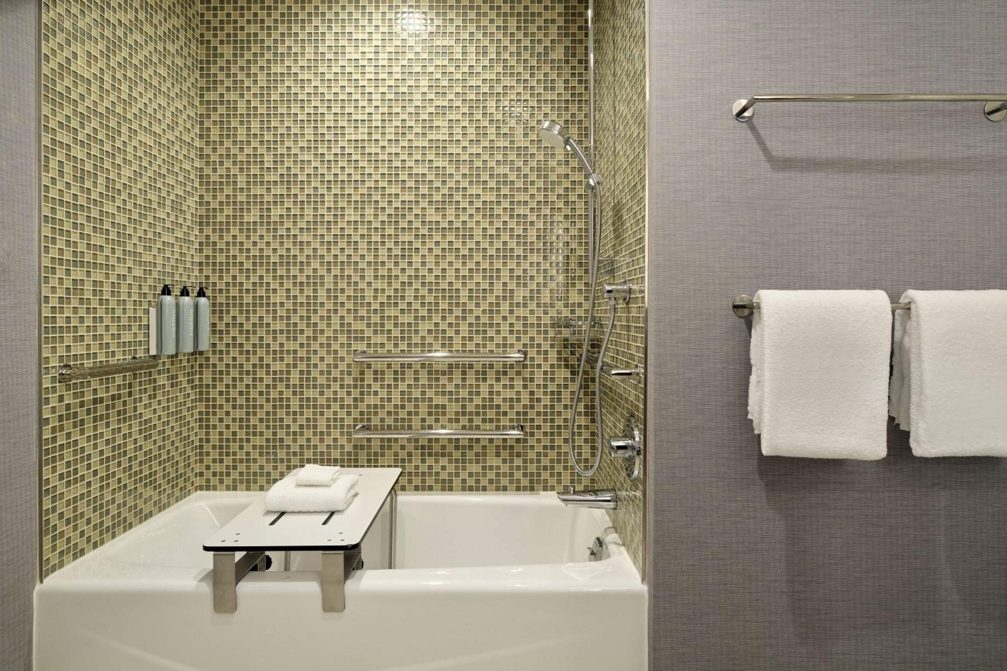 By Marriott Downtown Hotel